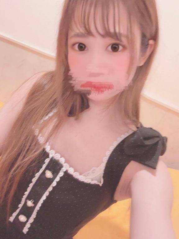 《 こんばんは 》