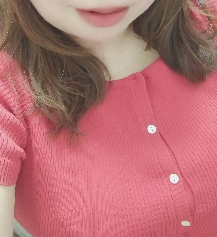 ★魅力満点の可愛い色白爆乳お姉さん『 まゆちゃん 』(ママにおまかせ「マニアック専科」)