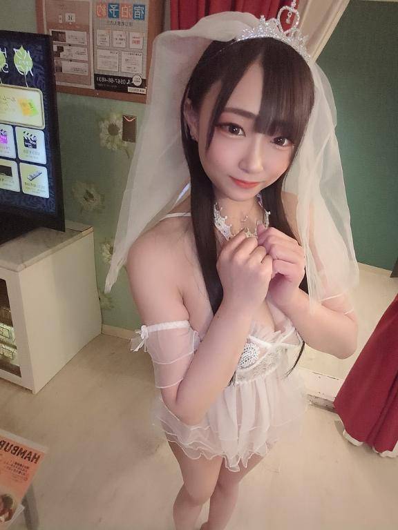 中山りりな