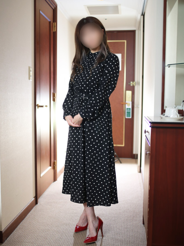 上野  杏（新人）（人妻専門店　みだれた密会）