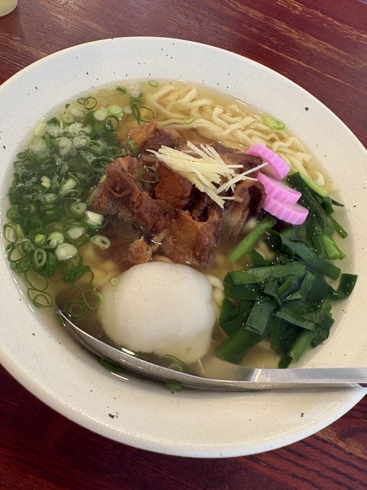 前回は…海鮮丼でしたが