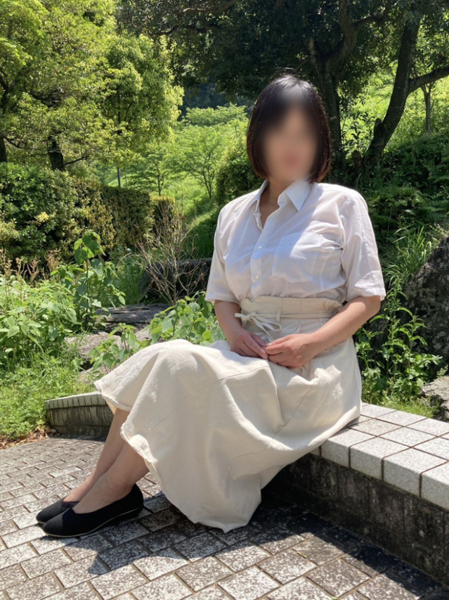 なみ～☆いやらしい熟妻との濃厚なお時間を..（新居浜　奥様物語）