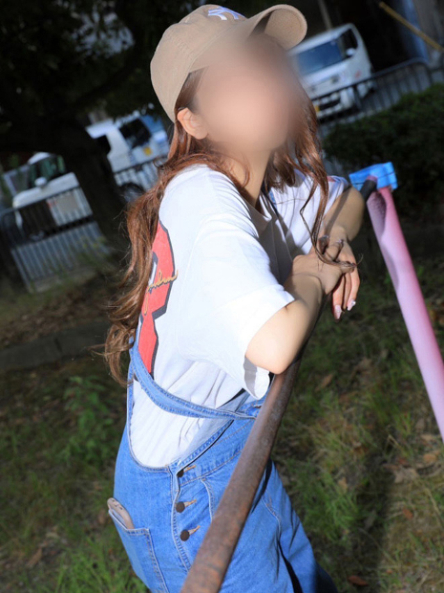 もえ~☆スラっとモデル並みの美脚♡（新居浜　奥様物語）