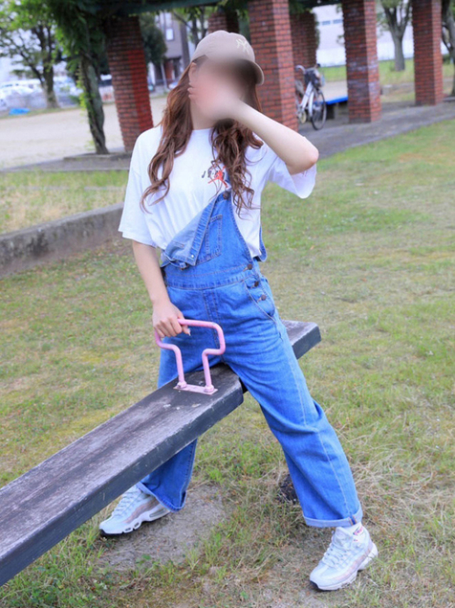 もえ~☆スラっとモデル並みの美脚♡（新居浜　奥様物語）