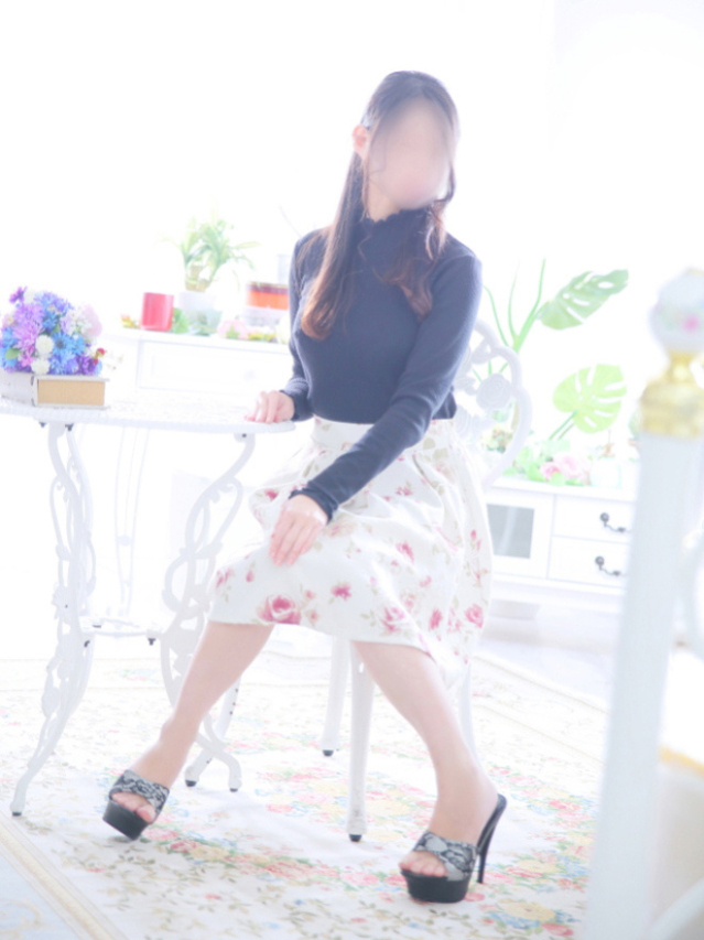 美形体験嬢☆かすみ(奥さま日記(松山店))