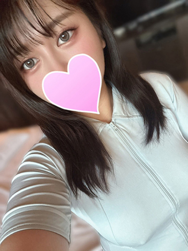 シオリ（新人）（One and Only）