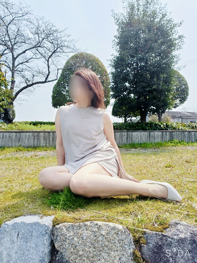 明日出勤いたします。