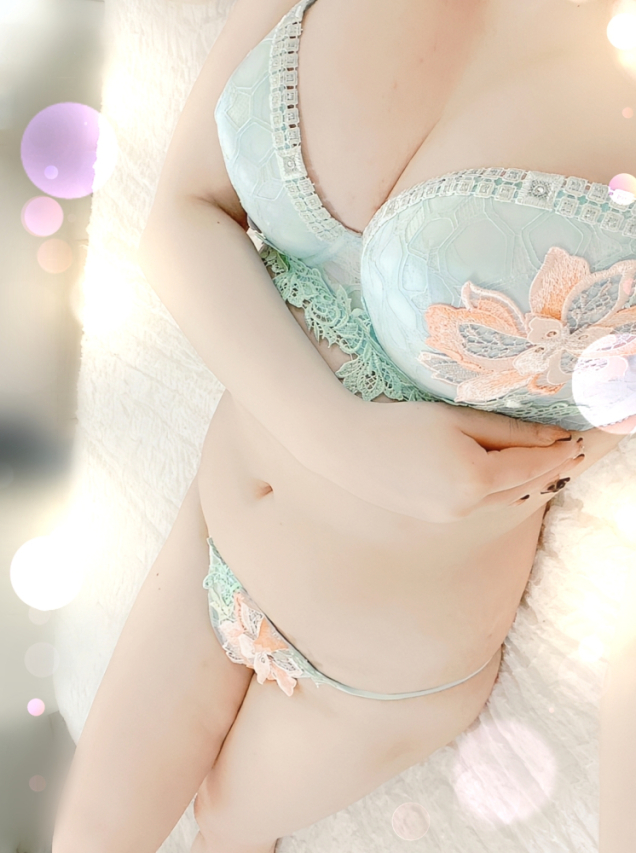 うき(四万十デリバリーヘルス ORIENTAL)