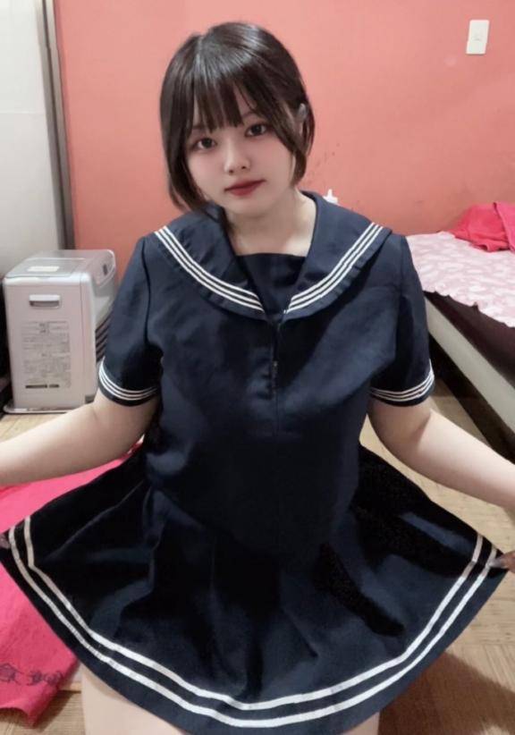 舌を巻きつけながら吸うと…もっと気持ちいいんだよ？