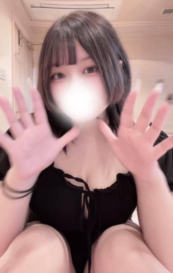 唇…奪う前の時間がエッチだよね🤫