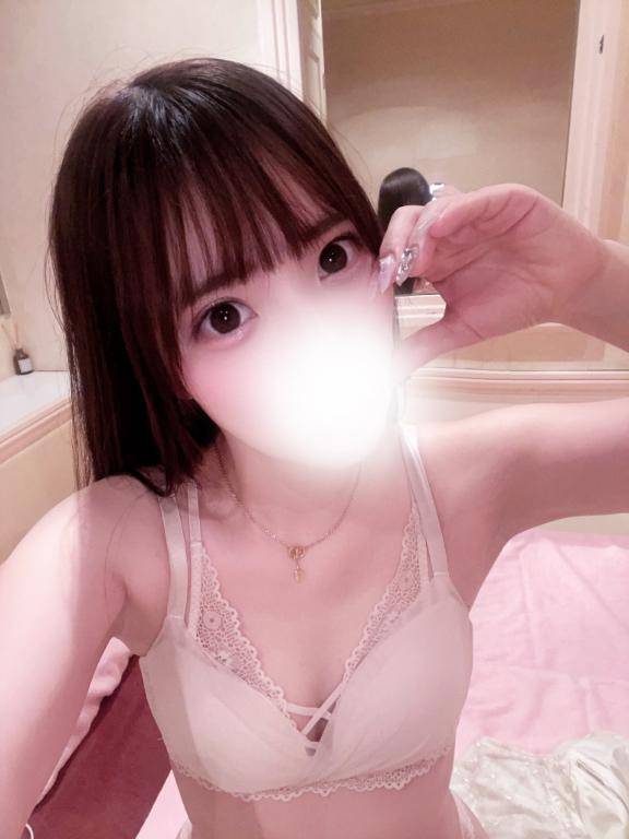 ベットの上で待ってるねっ??