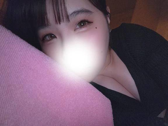 🎮 顔を埋もれに来る?