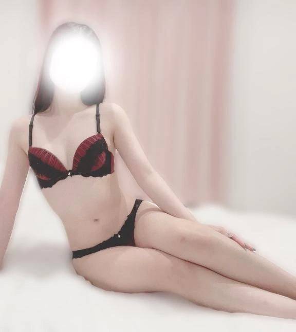 👼🏻寝ても覚めてもご飯食べても💗