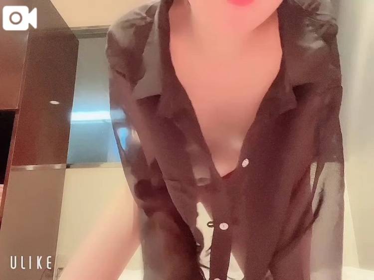 ペロペロしながら👅