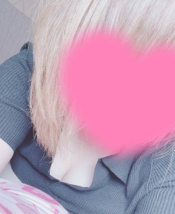 出勤したよー(´?ω??｀)ﾁﾗｯ