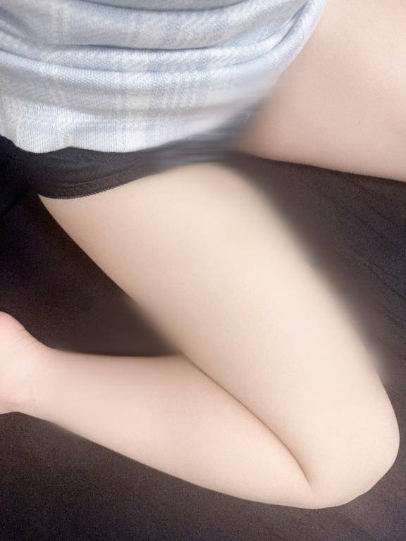 体験 りさ（パジャマ de おじゃま）