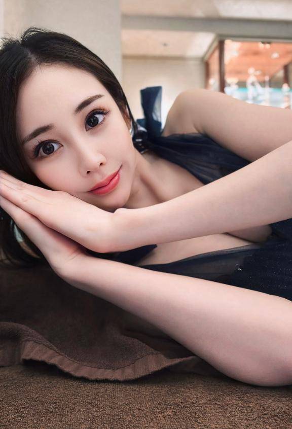 五月女　まり花（ピンクダイア）