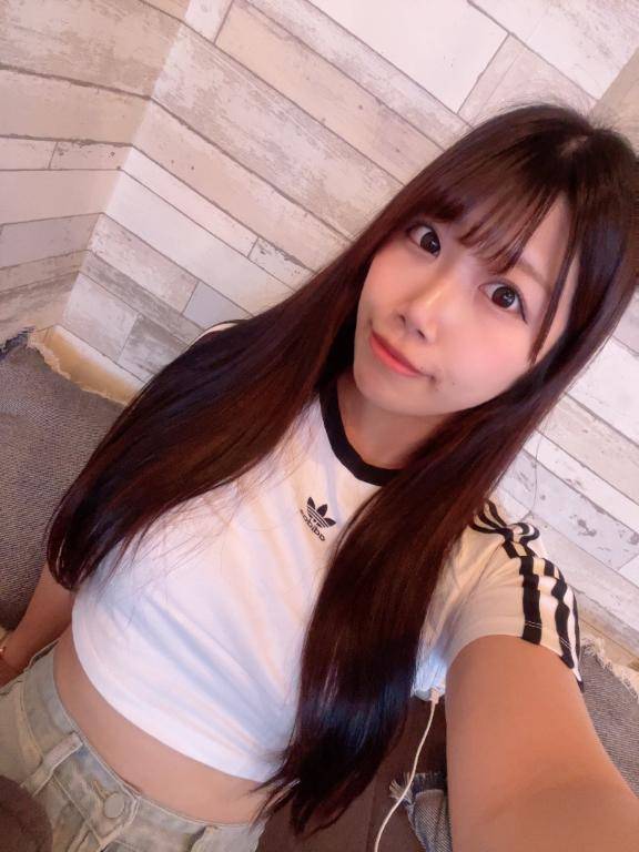 隣に来てくれる？?