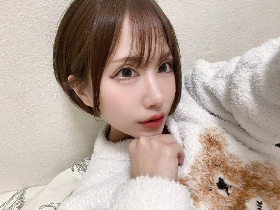 ?低身長×タトゥー×ショートヘア女子?