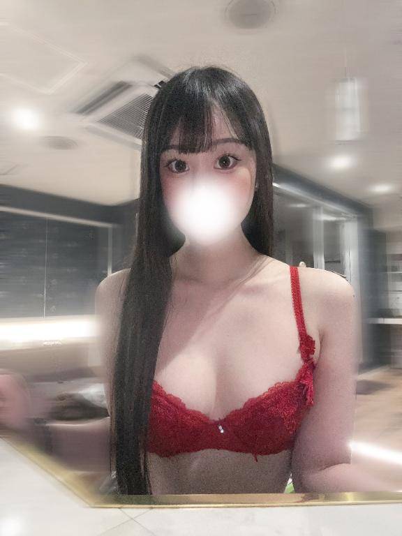 美咲 もも(ピンクダイア)