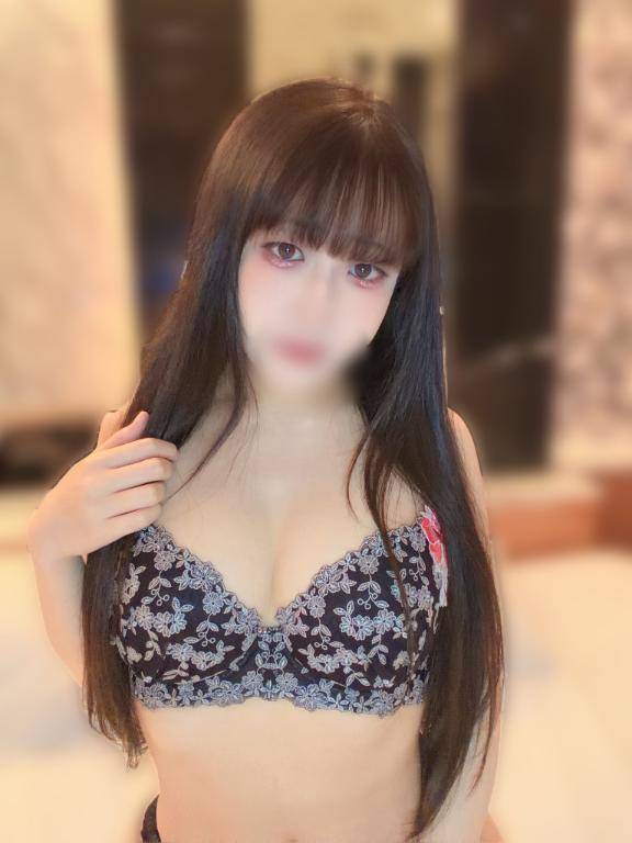 ?黒髪ロングはいかが？