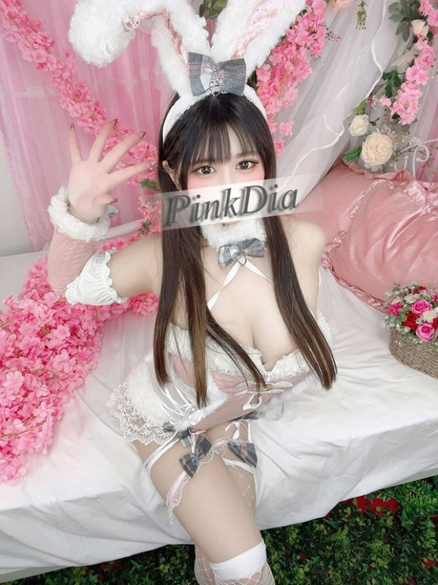 安田 ゆみ(ピンクダイア)