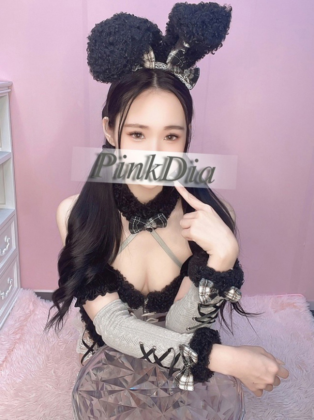 美波　ルナ（ピンクダイア）