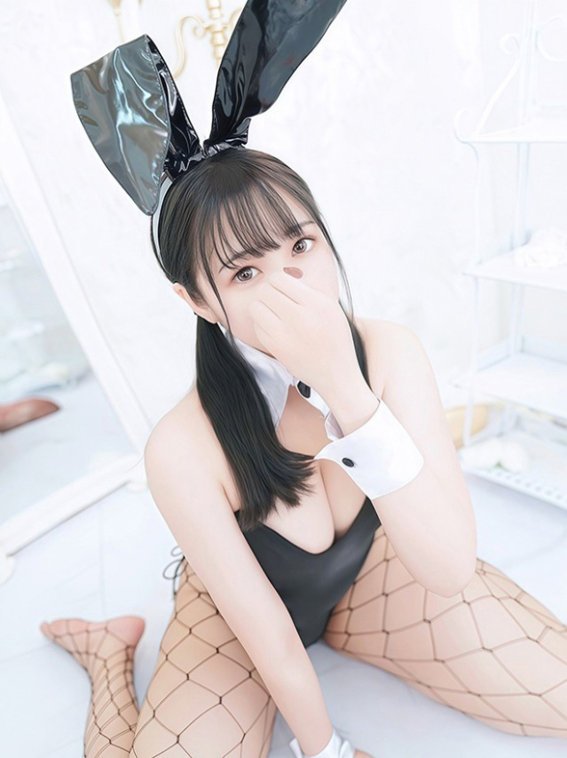 立華　りりか（ピンクダイア）