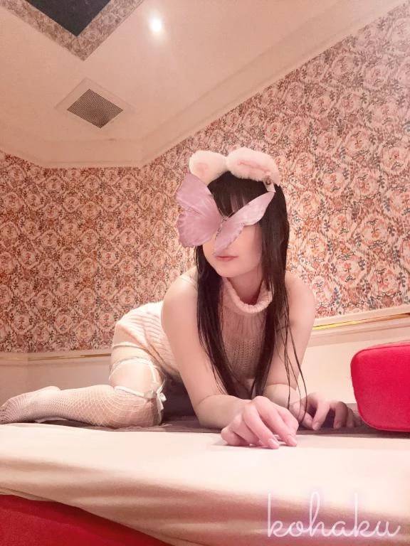 雅楽代 こはく（PLAY BOY X-OVER）