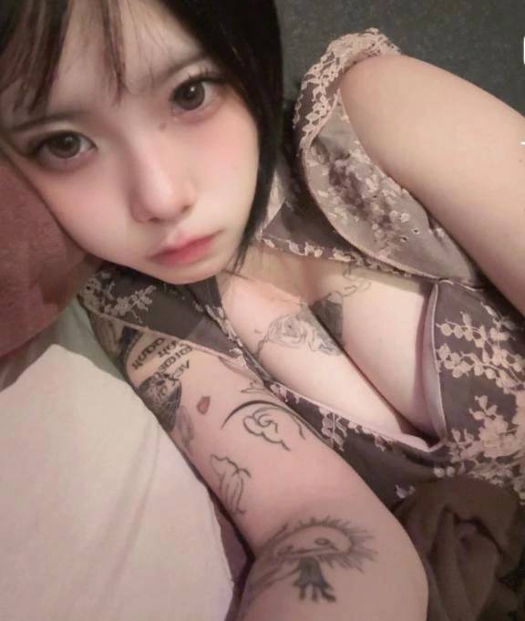 コノオッパイタンノウシニキテネ👙