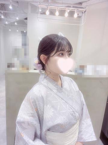 チラ見え///