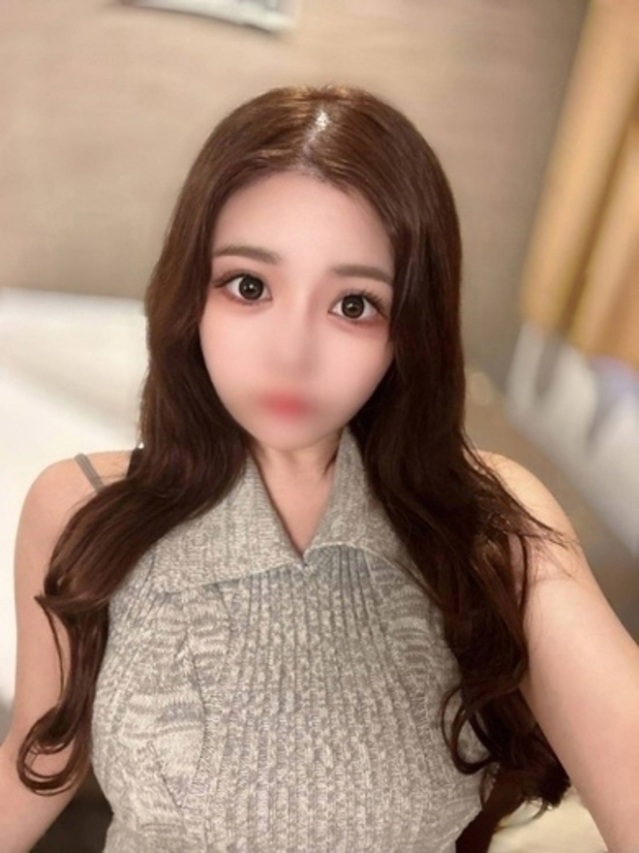 こはね【 天然G乳濃厚プレイ】(Queen)