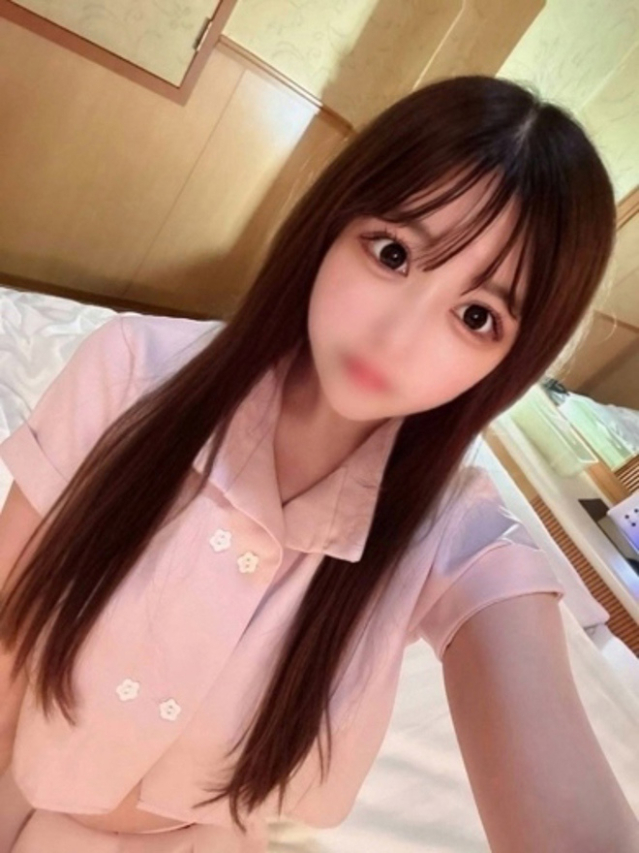 こはね【 天然G乳濃厚プレイ】(Queen)