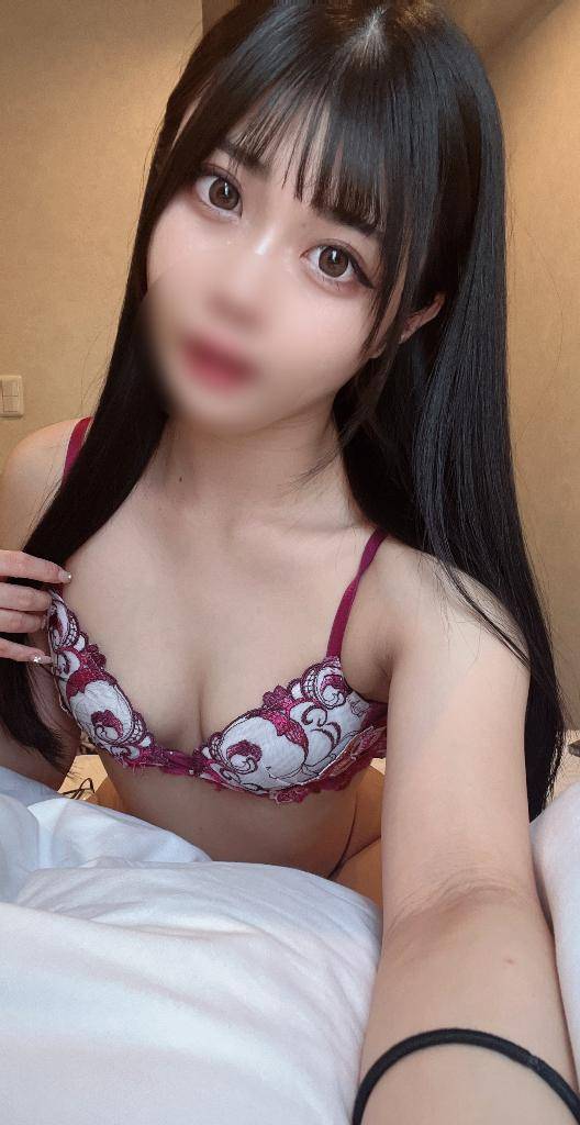 雨宮 レナ