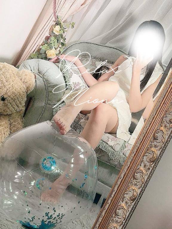 見つめ合って…?