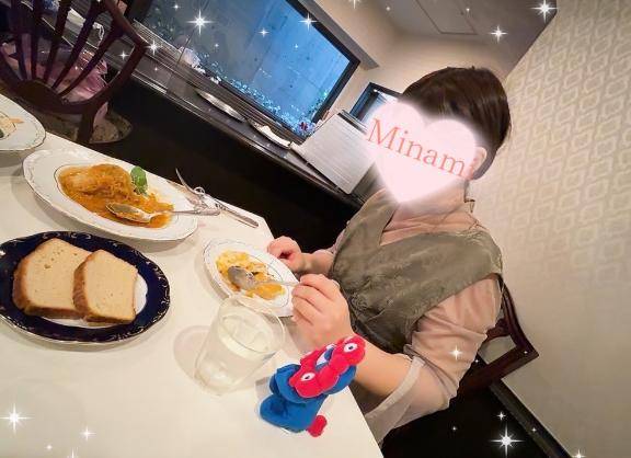 ?…?外食は手の込んだメニューを選ぶ派な出張お兄さん?