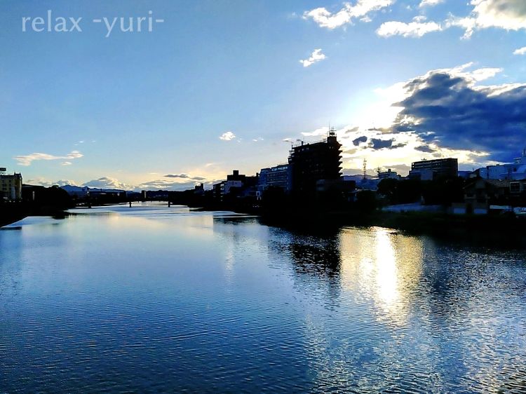 『とある日の鏡川』