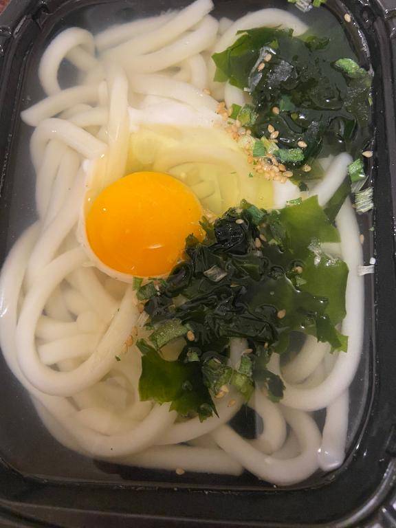 キャッスル403号室の方へ?