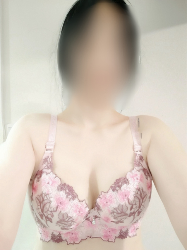 新人れいこ(未経験)（激安ヘルス セクシーマダム）