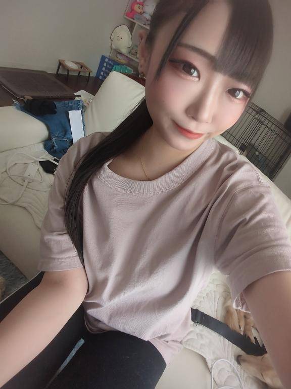 中山りりな