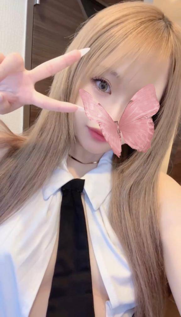 🦋美脚ストッキングOL