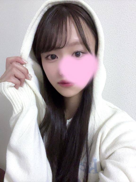 耳と口と目と