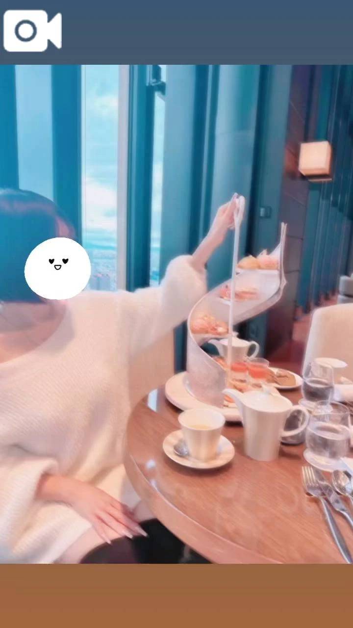 白ニットっていいよね🥺