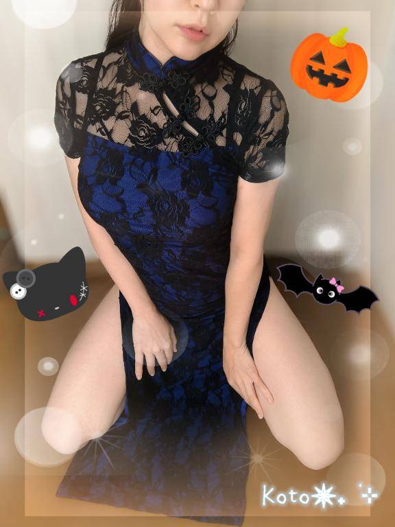 明日のコスプレは…??