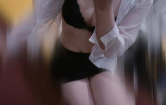フユノ【美白E乳、快楽の旋律】
