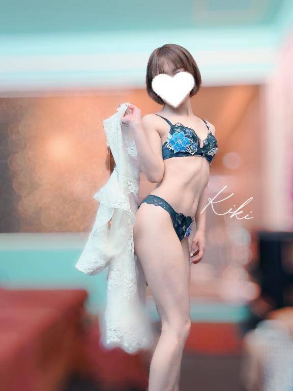 加藤きき【痴女の宅急便】
