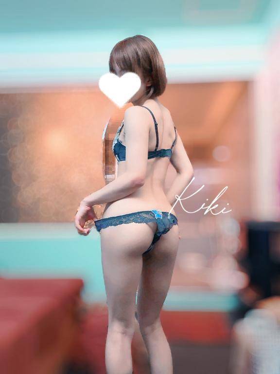 【助けてぇーーー】