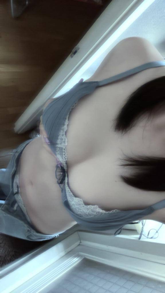 フユノ【美白E乳、快楽の旋律】