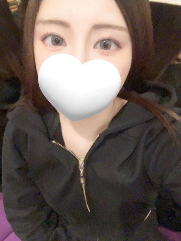 出勤してるよん໒꒱· ﾟ