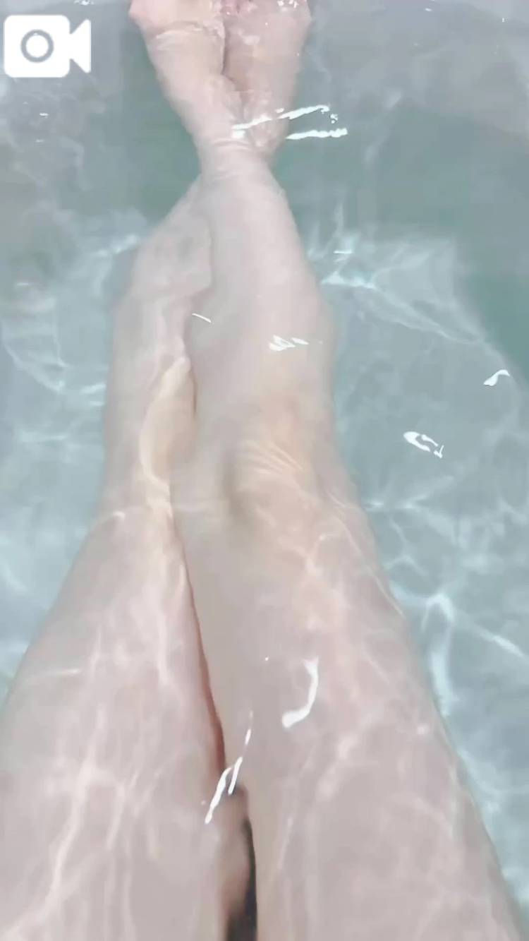 ルナ【抱きしめたくなる甘色天使】